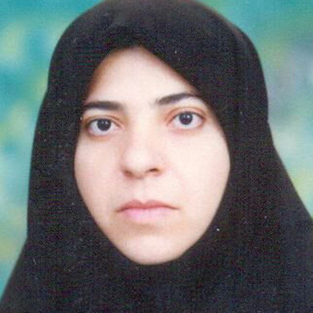 pejvakeiran's tweet photo. آمنه حمیدی نیا 
متولد ۱۳۴۴ صادره از شیراز 
مدیر دبیرستان دخترانه امین لاری
ناحیه یک آموزش و پرورش شیراز 
ایشون در جریان اعتراض دانش آموزان روز دوشنبه تصاویر و پرونده دانش آموزان را در اختیار ماموران امنیتی قرار داده

هیچ مزدوری در امان نیست
#کمیته_مردمی_مجازات
#مهسا_امینی https://t.co/vZbuhtdySJ