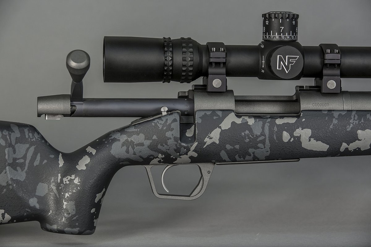 GunUp's tweet image. NEW RIFLE: Check out Gunwerks' new RevX 10-Year Anniversary Long-Range Rifle bit.ly/2hrX5lw #guns #longrangerifle #letsgoshooting