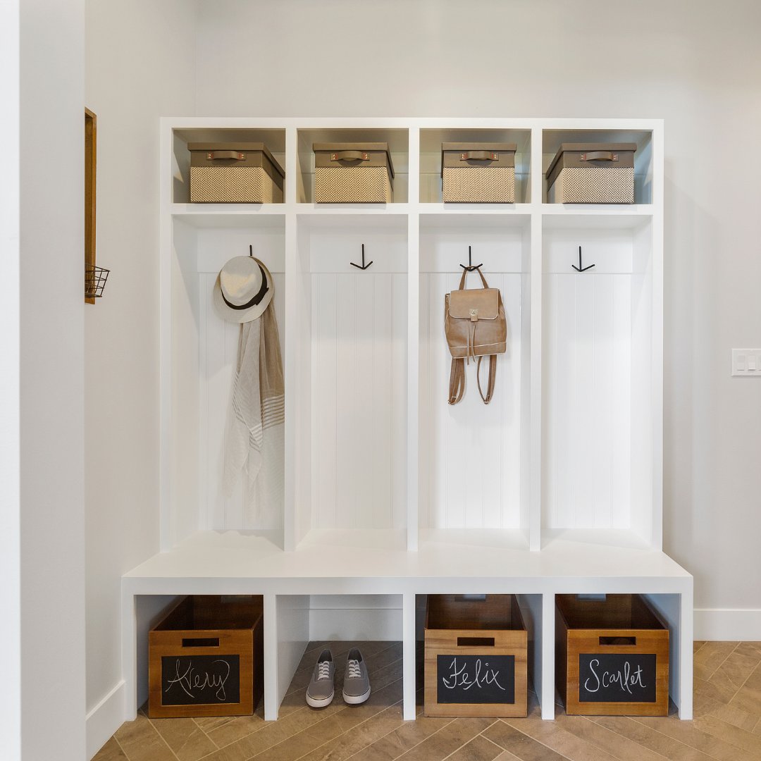 MMMortgageMan's tweet photo. Do you know the biggest dumping ground for all your outdoor gear? The entry doorway! 

Houzz put together a few tips on how to get your entryway cleared and organized. Check it out… https://t.co/gWeEho8YAs

#HelpingPeople #ChangingLives https://t.co/9m3BixwApa