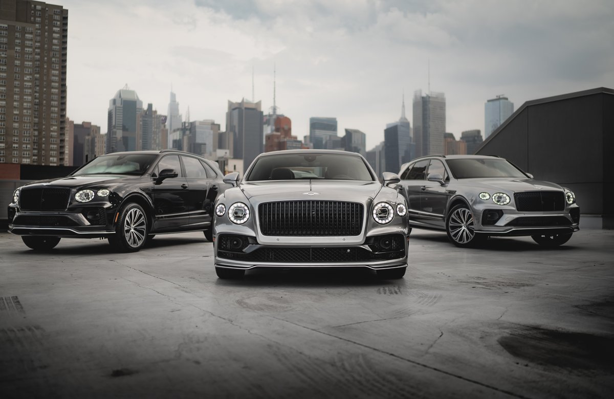 BentleyMotors's tweet photo. Three of a one-of-a-kind. The Manhattan Skyline Collection. Discover more: https://t.co/KQKBkm5dIi. #WorldOfBentley | 📸: Alex Ancheta Photography for Bentley Manhattan https://t.co/uEmN0sotdk