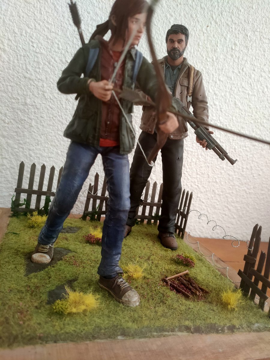 LeStudio2A's tweet photo. Pas encore tout à fait fini ! Mais on avance bien sûr le #diorama de #TLOU https://t.co/0cdRm1Fj0c