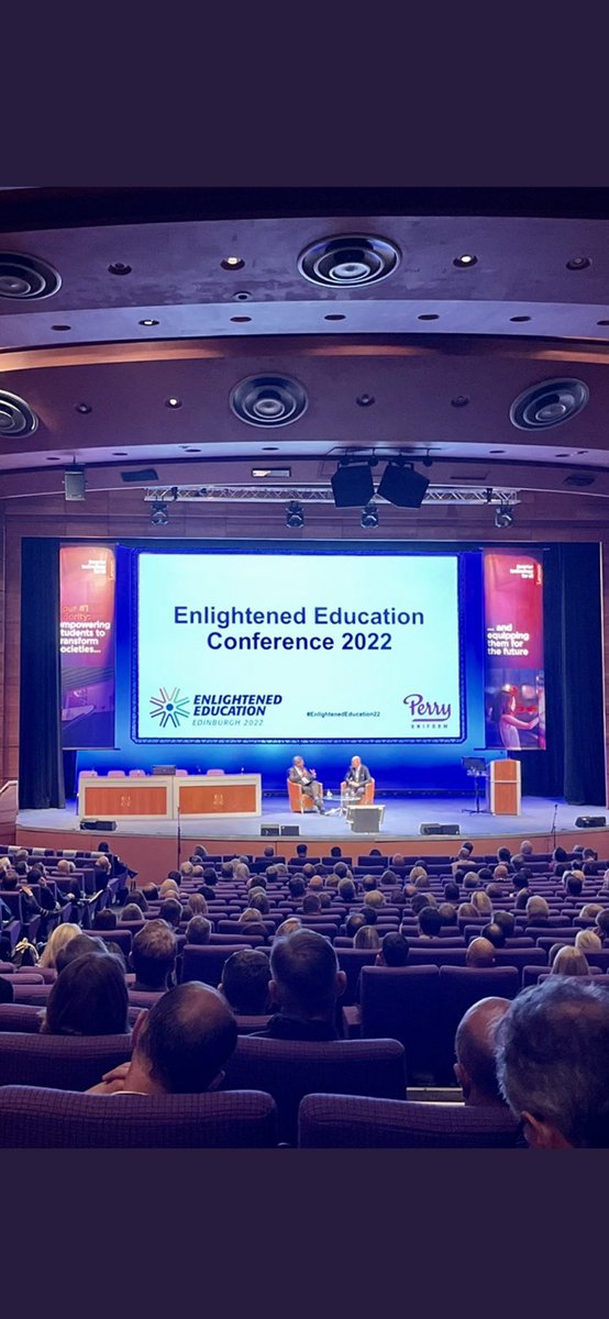 SimonGould01's tweet photo. Opening keynote from Marc Randolph at #EnlightenedEducation22 discusses building a culture that embraces innovation and urges us to “collide ideas with reality and a person….people who are loosely coupled and tightly aligned” He challenges us to “indulge curiosity” https://t.co/kGz6XJ9NLd