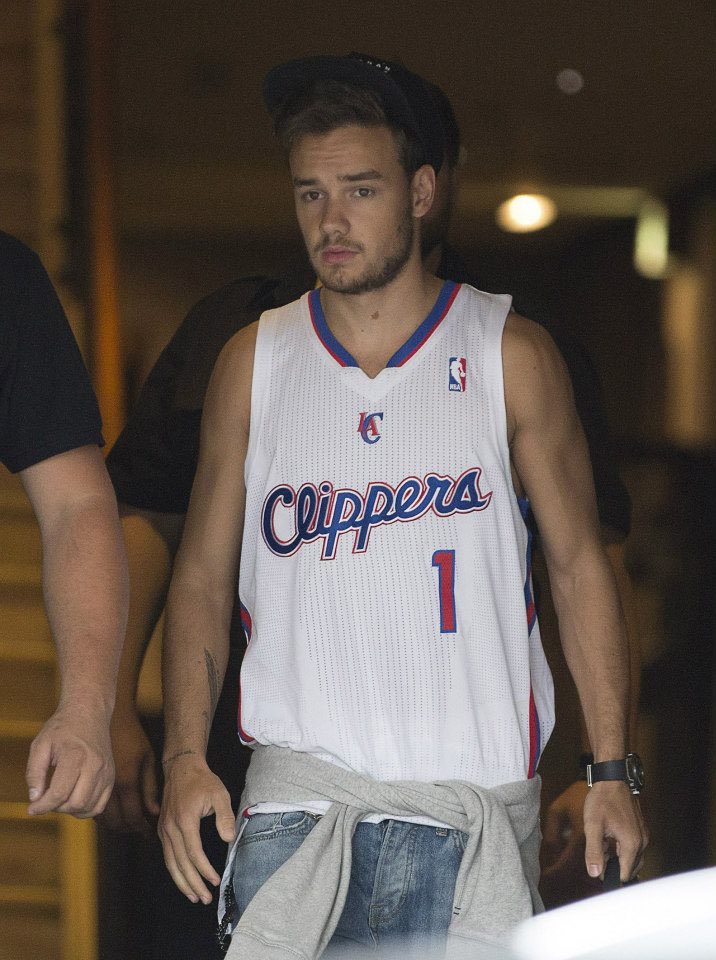 bpicsljp's tweet image. Fratboy Liam Payne.