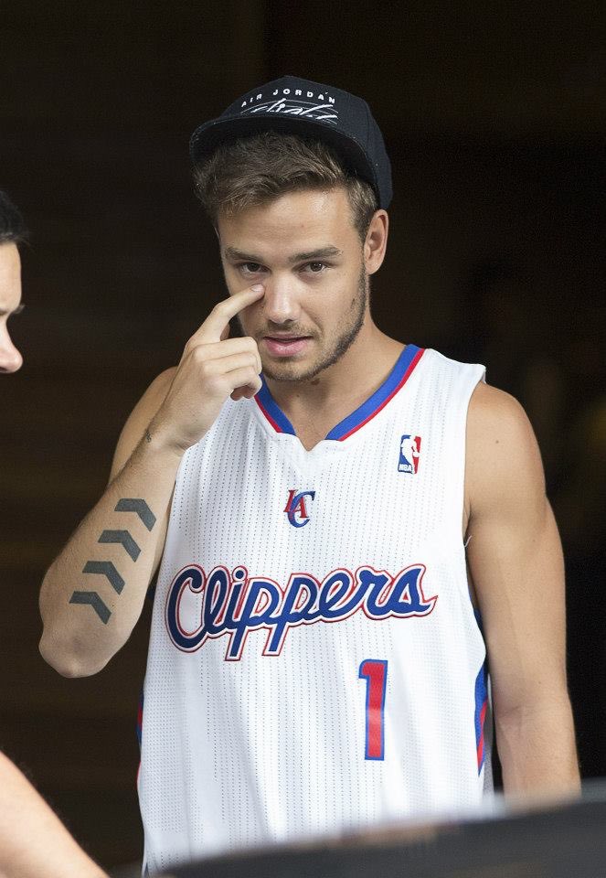 bpicsljp's tweet image. Fratboy Liam Payne.