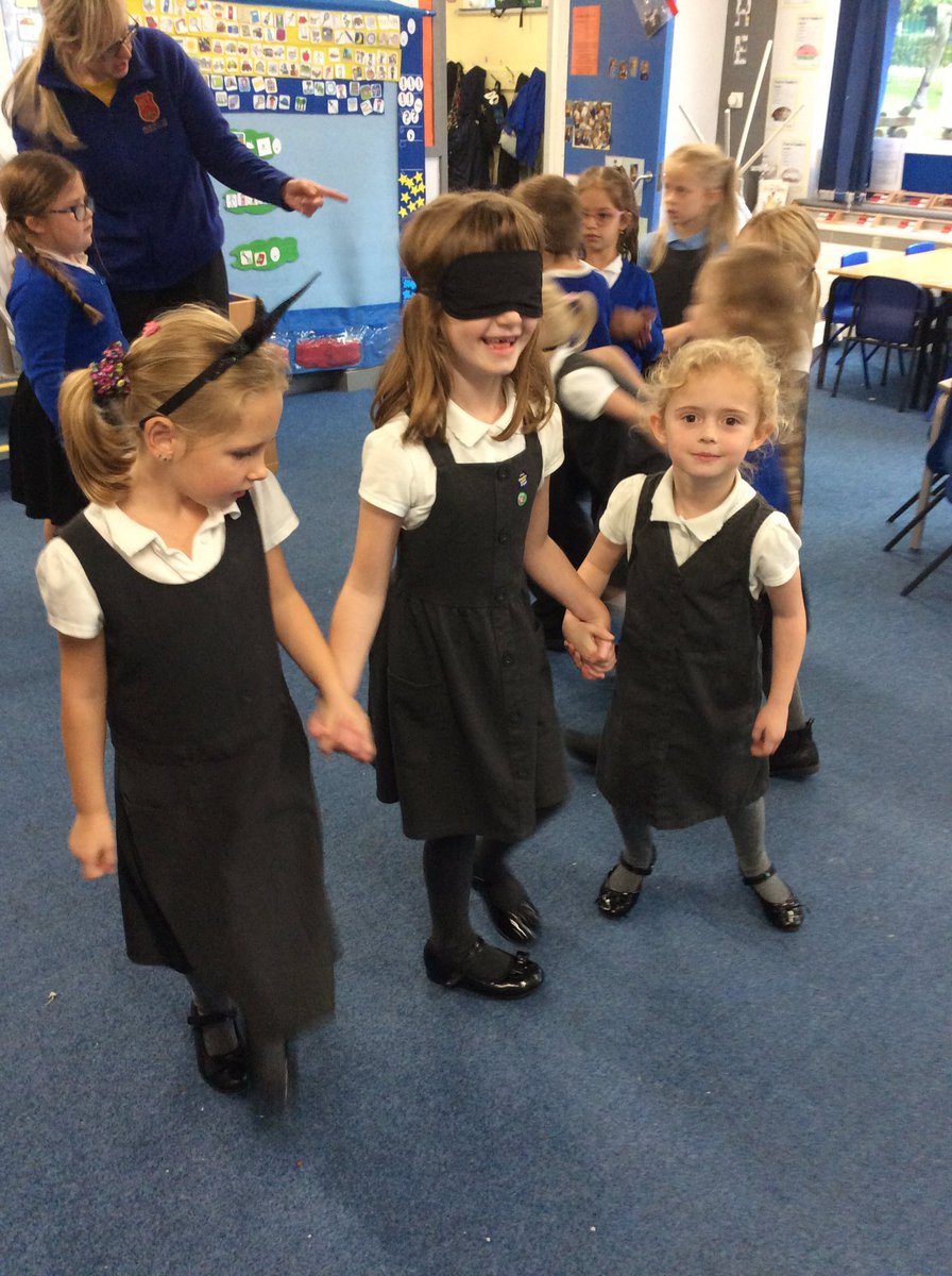 PatPriAcad's tweet photo. Year 1 are learning about the sense of sight and trying to imagine what it would feel like to be visually impaired.
#PatYear1 #PatScience https://t.co/WJ7E5r9zxq