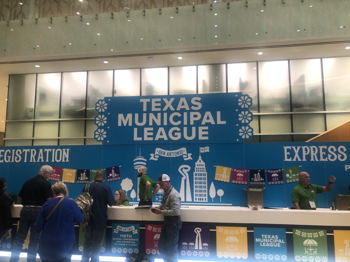 Snapper_Carr's tweet image. Enjoying the start of the 110th TML Annual Conf in San Antonio! Record attendance this year.  #TMLAC2022