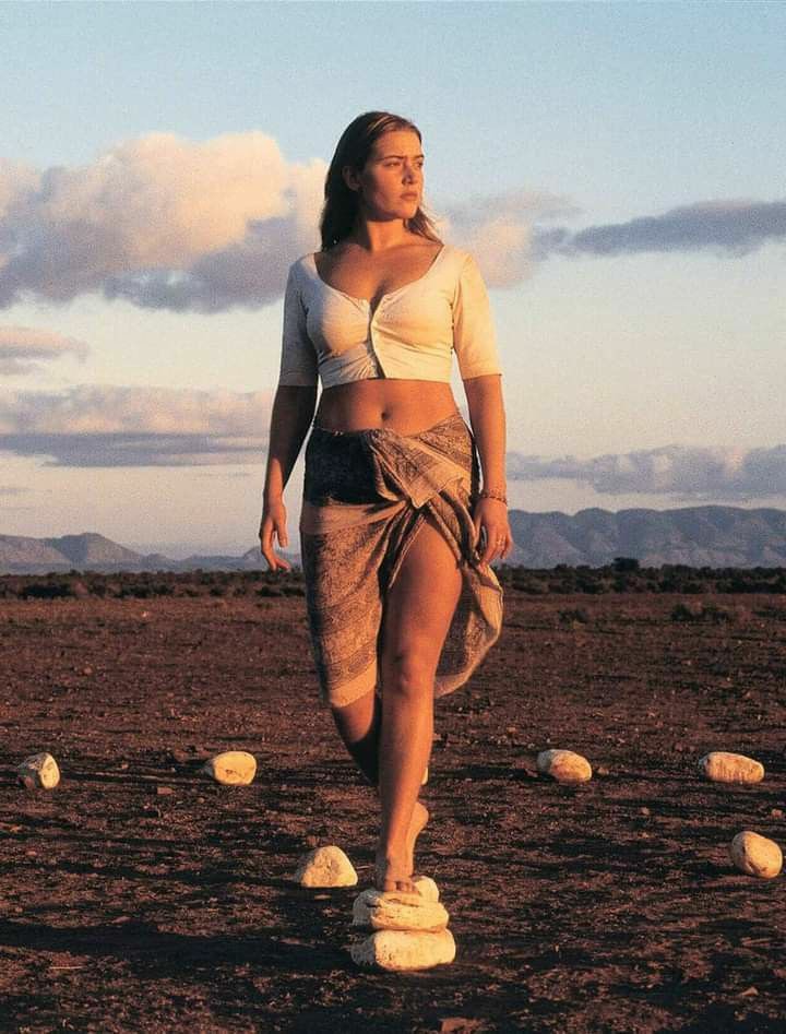 Grundlæggende teori vand blomsten reb cinesthetic. on Twitter: "Kate Winslet in Jane Campion's Holy Smoke, 1999.  https://t.co/lYmQHRfhcX" / Twitter