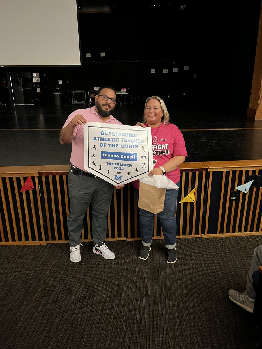 coach_dolce's tweet photo. Congrats to Mrs. Benoit for being named the second recipient of the Outstanding Athletic Teacher of the Month! Your dedication to, and support of, our student-athletes has been put in the spotlight! THANK YOU❤️ @PrincipalHDZ  @RealBrahmaPride @MacBrahmaSports https://t.co/tE5u1CjNcf