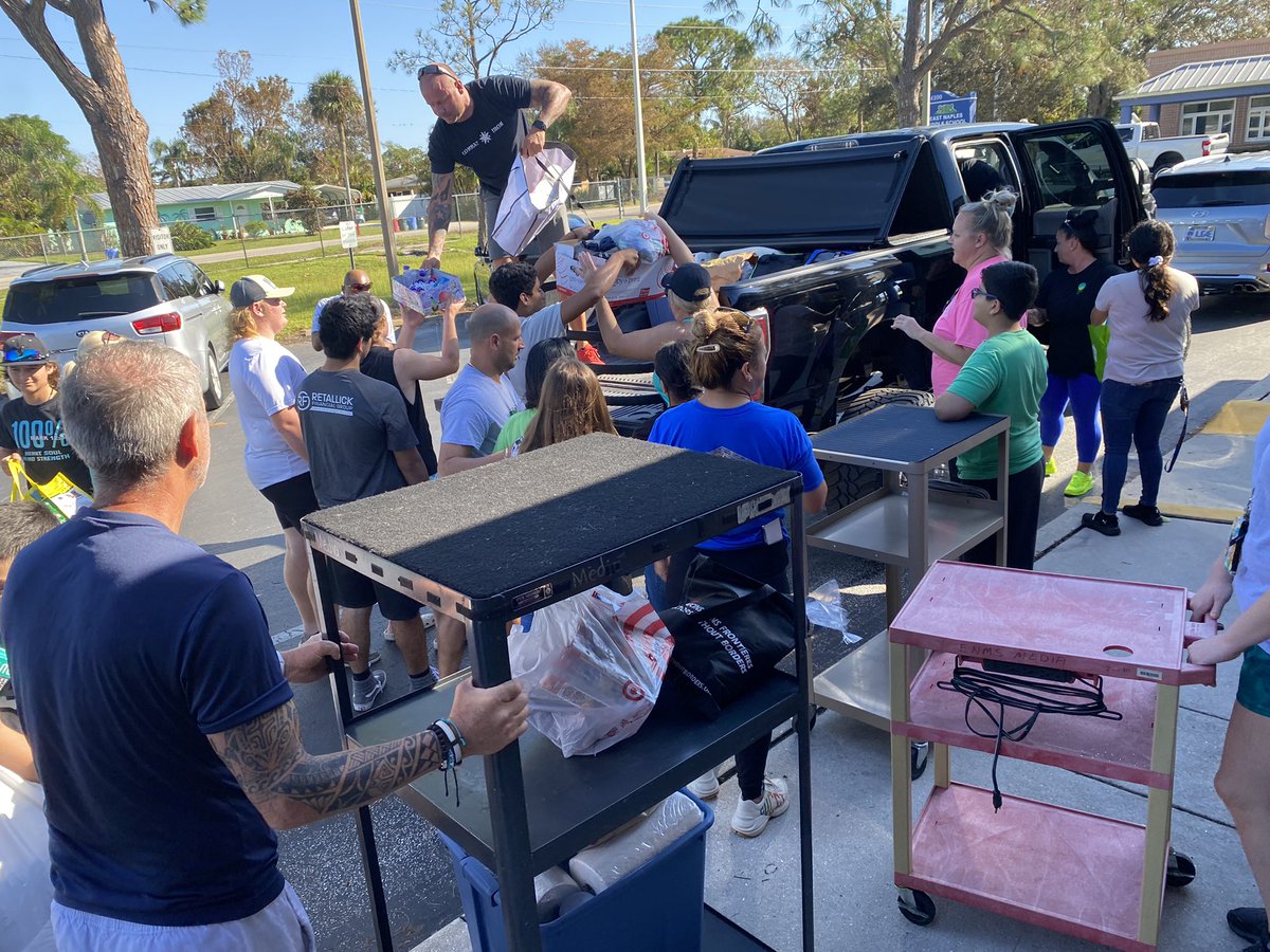 collierschools's tweet photo. Happening Now: Caravan of students, staff, parents from @oms_bulldogs and @GCSharks are delivering much-needed supplies to families of several schools trying to get back on their feet after Hurricane Ian: @ENMGators @AVEDragonStrong @SLESeahawks.  #CCPSFamily https://t.co/wxIsOoSwZS