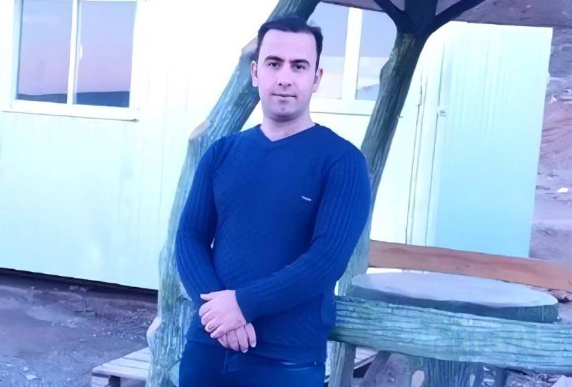 MesutHaray1's tweet photo. 6️⃣
2- #MasumMaleki
3-: #AşkanSaadatMehr
4- #SalarTaherafşar
📍 Aher:
1- #SalihMollaAbbasi
📍Abher:
1- #MehdiDadger
2- Mehdi #Dadger'in kız kardeşi
3- #SaidMoradi
4- #AliMaksudi
5- #AlirezaRazavi
📍Arak:
1- #AliLatifi
📍Hoy
1- #CavadAhmediYakanlı
... https://t.co/RiZUjDQ8pg