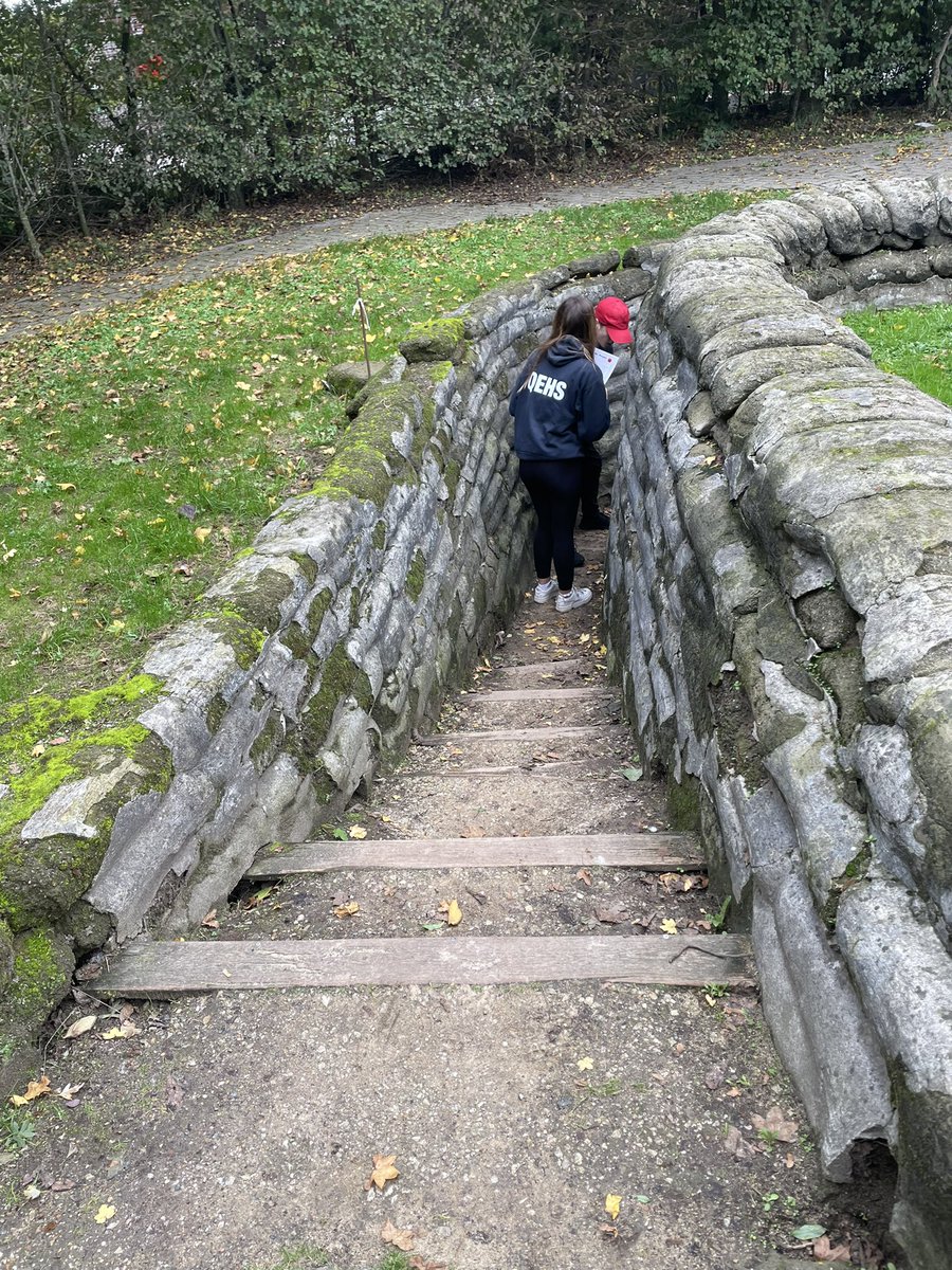 QEHS_English tweet media