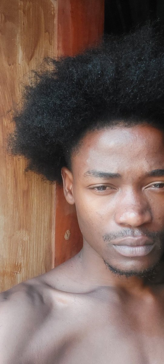 eyetee_visuals's tweet photo. Hair grown out. https://t.co/Ux46YyJMRO