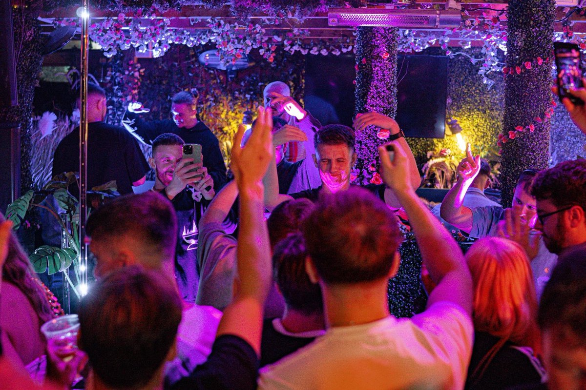 Good vibes with @trippinuk last Friday🍭