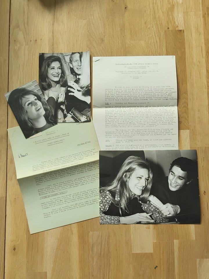 Il y a quelques temps, nous avons récupéré beaucoup de documents de <a href="/Inafr_officiel/">INA.fr</a>. Grâce à eux, nos bénévoles y ont déniché quelques pépites ! Ici, des photos inédites et des #interviews de #Dalida. #discomusic #popmusic #variétéfrançaise #oldpics