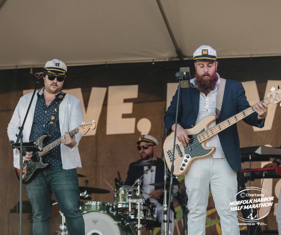 JandARacing's tweet photo. Seas the day running through downtown Norfolk &amp; make a splash at the Chartway Norfolk Harbor Post Race Celebration🧜🏼‍♀️

🎶 Live music from AudioHUM (Saturday) &amp; Schooner or Later (Sunday)
🍕 Delicious pizza from Ynot Italian
🍺 Refreshments from Blue Moon &amp; White Claw https://t.co/VHjWJSOFfC