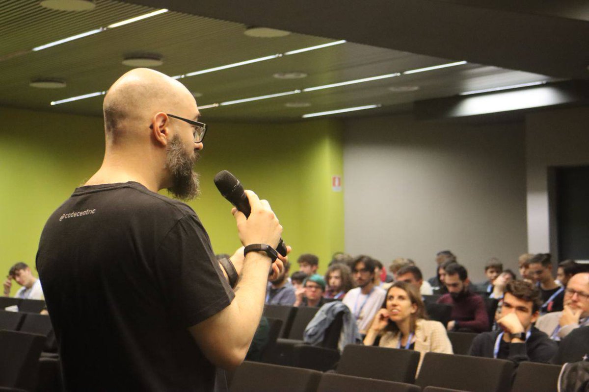 Droidconit's tweet photo. Welcome future developers! Talent Day is underway here at @museoautotorino, with a great talk from @hamen 💪😍 https://t.co/rgURxMFqYa