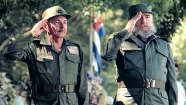 «No son momentos de confusión, son momentos de firmeza». Fidel Castro Ruz
#FarCuba #FuerzaPinar