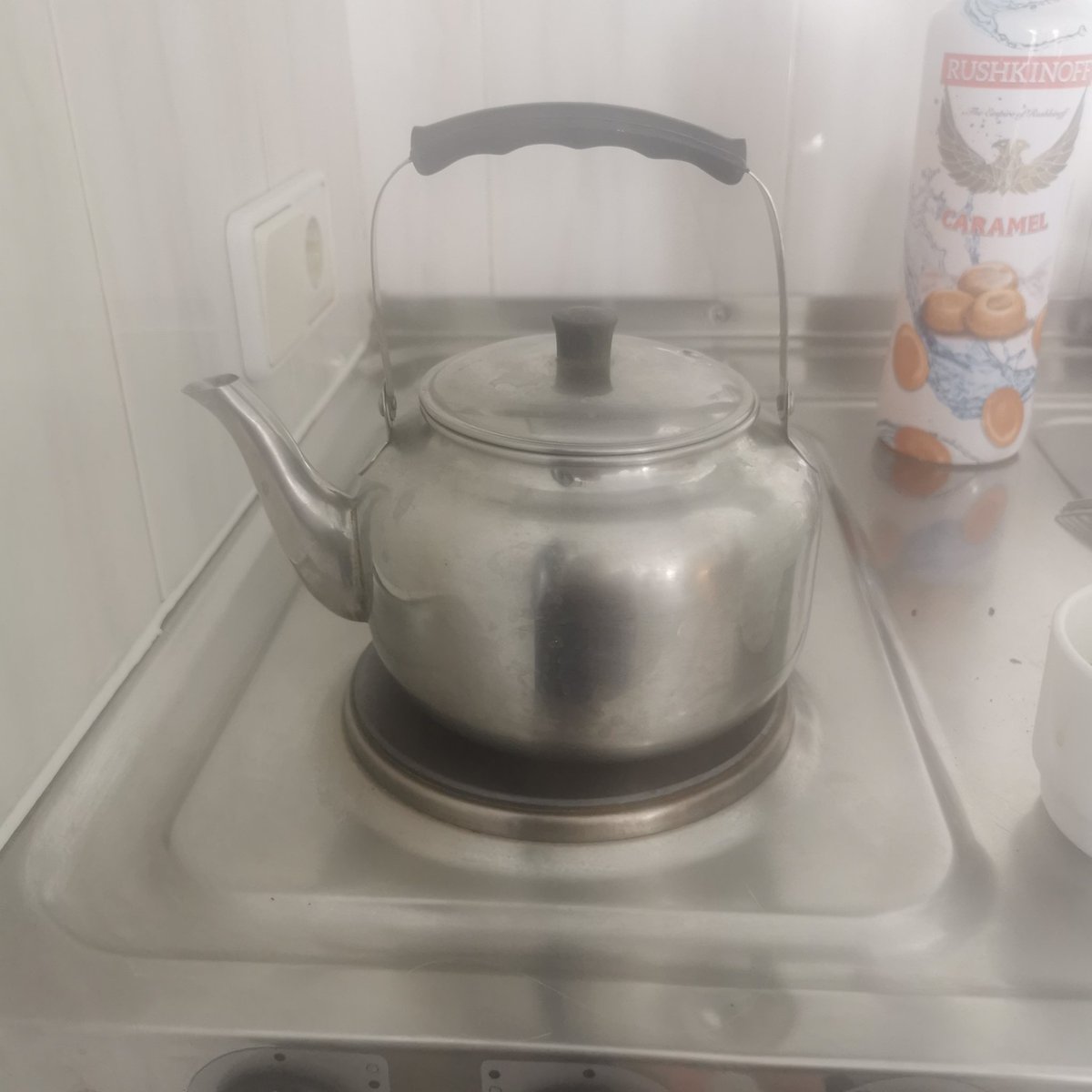 fernickle's tweet photo. @TheTidyBoys Shocked this was the kettle.....   But have fun!! https://t.co/5NpU7aPpBU