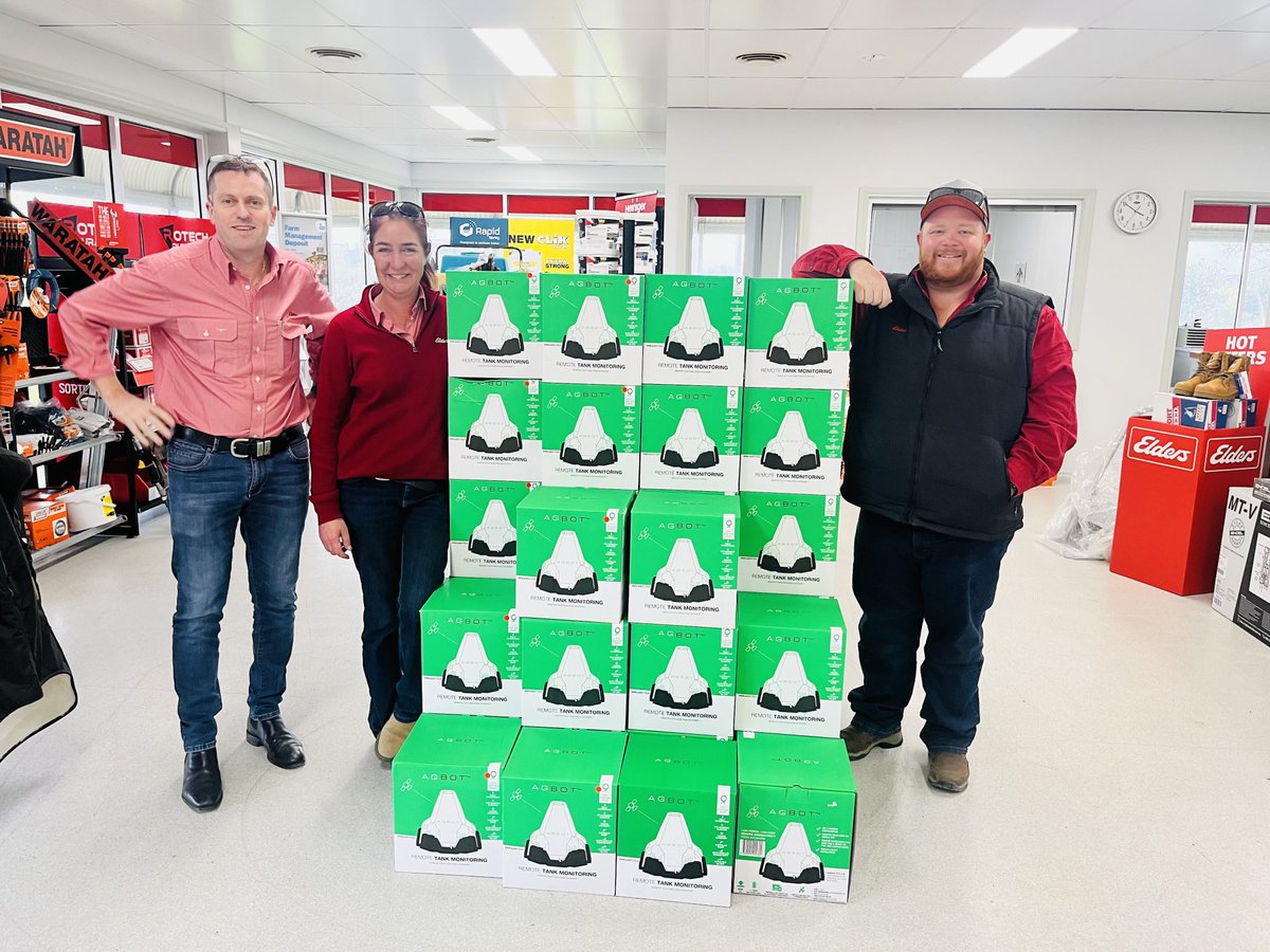GrahamPage01's tweet photo. Fantastic to see ⁦@EldersLimited⁩ Hay received 1st shipment of #AgBots today. Talk with Elders for more information relating to monitoring water, diesel and fertilizer on farm. #innovation #digital #agtech ⁦@HoughtonPip⁩ ⁦@catherinecheno6⁩ ⁦ https://t.co/DYGT499lna