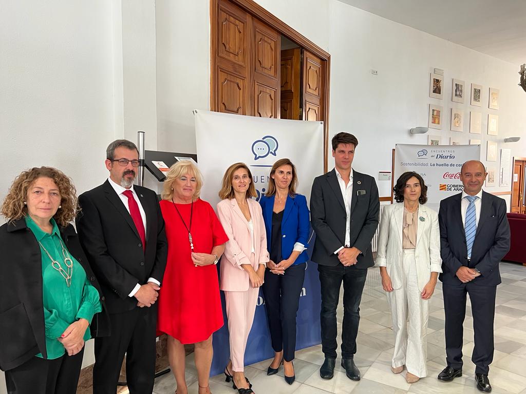 Celfau50's tweet photo. En @camarahuesca Desayuno @altoaragon, Elena Puértolas e Ignacio Viñuales, hablando de Huella de Carbono y nueva plataforma Aragón #ODS, @Amephu @aytohuesca @robertocacho8 @GobAragon Carmen Luesma @JaraBernues @ferminserrano #grhusa Teresa Viu @CocaColaCo_es @unavarro, ODS 17 https://t.co/BaGsXswVuv