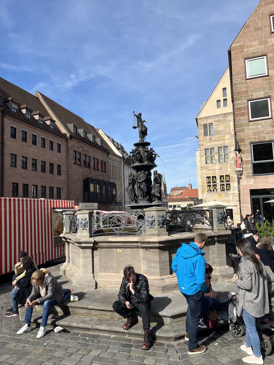 AndySchmitt9's tweet photo. #nürnberg oder in der einzigen wirklichen Sprache #Närmbärch https://t.co/9qhGYU4qOd