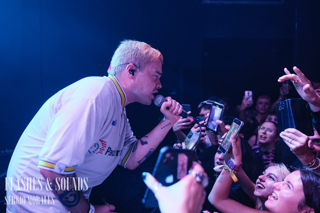 flashesandsound's tweet photo. Con un poco de retraso por enfermedad aquí os dejamos la galería de fotos del concierto que @trippinyouvvv dieron el pasado viernes en la @ochoymedioclub junto a Infanta, las fotos son de nuestro querido @deepblackday 

https://t.co/ampNhPrYKk https://t.co/hzgbsnhssf
