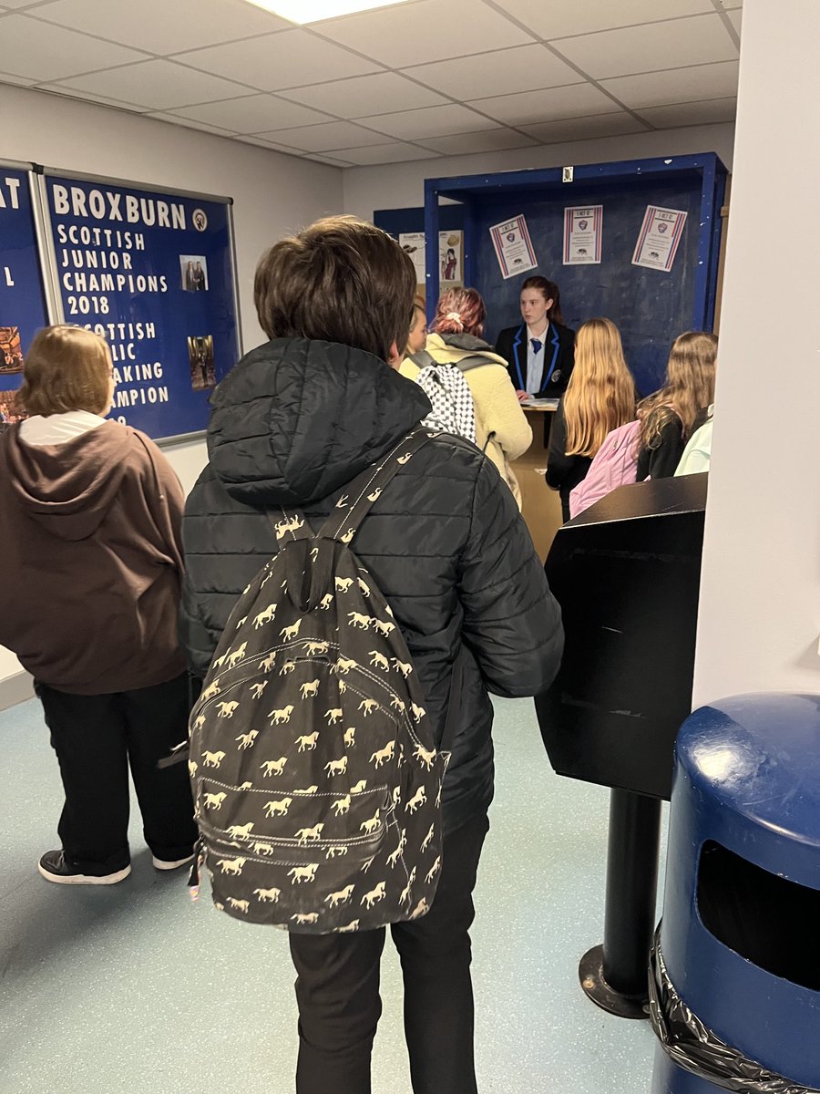 peterreid1956's tweet photo. Pupils queuing at the Brox office for tickets for One Act 12.  A play, Some pop and pizza! ⁦@broxburnacademy⁩ ⁦@BroxburnSocial⁩ ⁦@AcademyDem⁩ ⁦@LoveWestLothian⁩ https://t.co/Fw3nN9QMbS