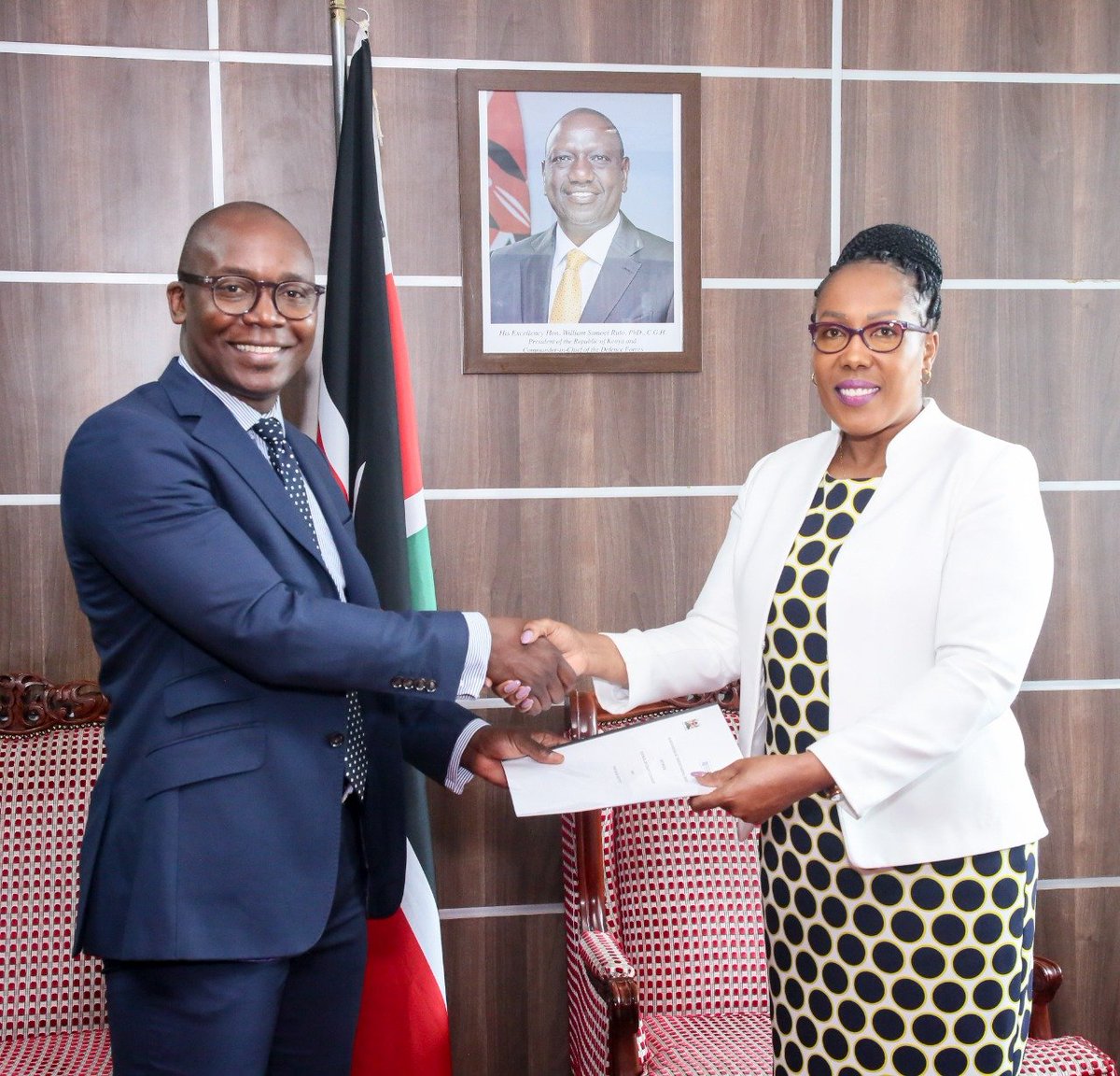 CEOCOG's tweet photo. Today the Tony Blair Institute Managing Director for Africa, Mr. Rishon Chimboza, Country Director Kenya Ms. Lisa Karanja, and I presided over the MOU signing ceremony between the Council of Governors and the Tony Blair Institute. https://t.co/LEceXtbtdI