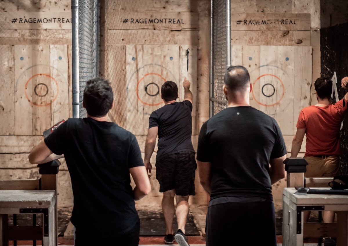 Vu que la saison des partys de bureau vient de commencer ça vaut la peine de rappeler que vous pouvez louer notre centre pour votre événement corporatif 🍾🥂💼

📌 Ne tardez pas! Il suffit de remplir la formulaire sur notre site web: rageaxethrowing.com/evenement-corp…