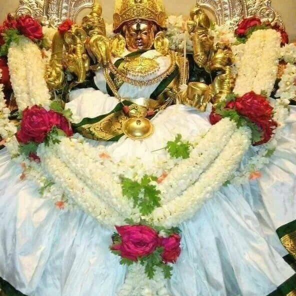 devarajacchu99's tweet photo. ನಮ್ಮ ಹೆಮ್ಮೆಯ ನಾಡ ಹಬ್ಬ ವಿಜಯ ದಶಮಿಯ ಹಾರ್ಧಿಕ ಶುಭಾಶಯಗಳು 🙏
#Mysuru 
#Dassera 
#Twitter https://t.co/4jvwVerfVq
