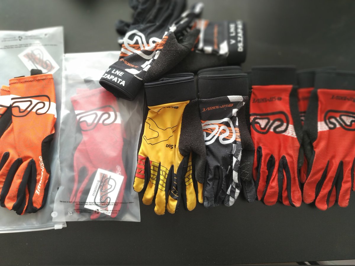 David S. Zapata tweet media