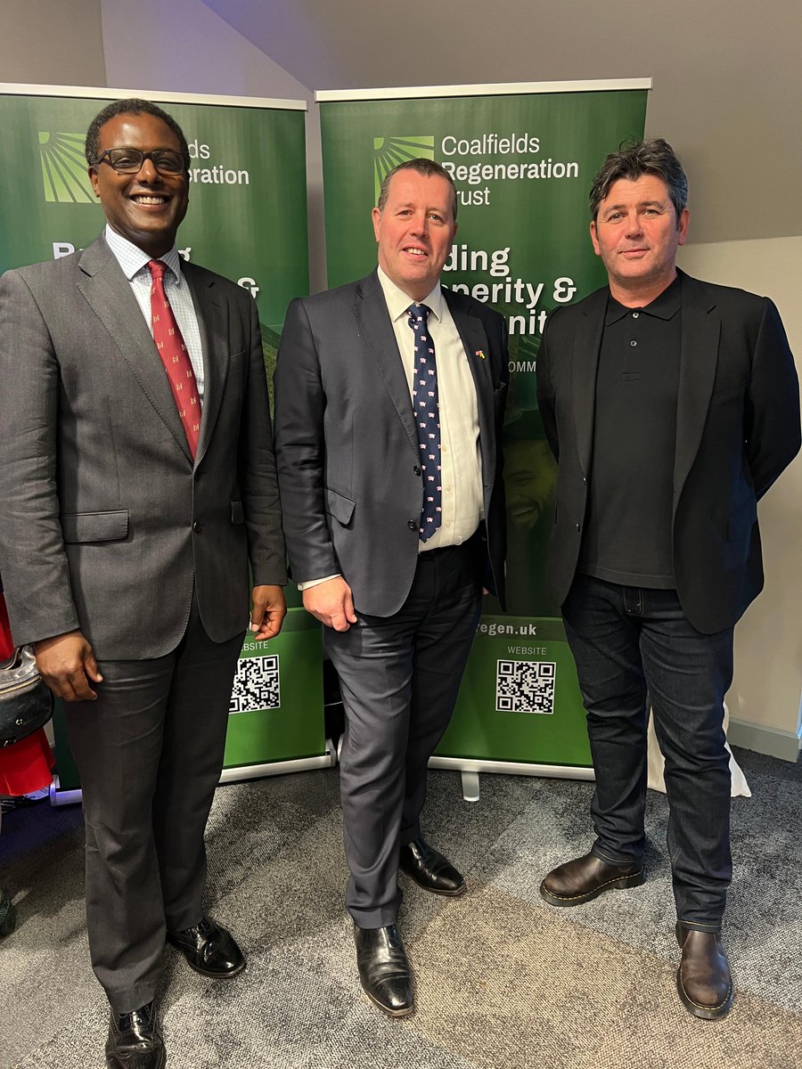 We'd like to thank @Mark_Spencer @DarrenG_Henry for attending @CoalfieldsRegen #LevellingUp #fringe at #CPC22. Thanks also to @markjenkinsonmp (who dodged the photo! 🙂) and the many other guests who joined us to discuss how we can generate #growth and deliver #levellingup.