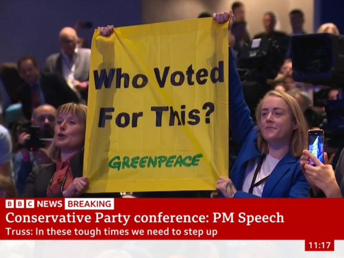 LonWon's tweet photo. @CarolineLucas @Greenpeace Liz Truss's chilling response to those who question her mandate?

"Let's get them removed"

#ConservativePartyconference
#CPC22 https://t.co/fE4nIr6PID