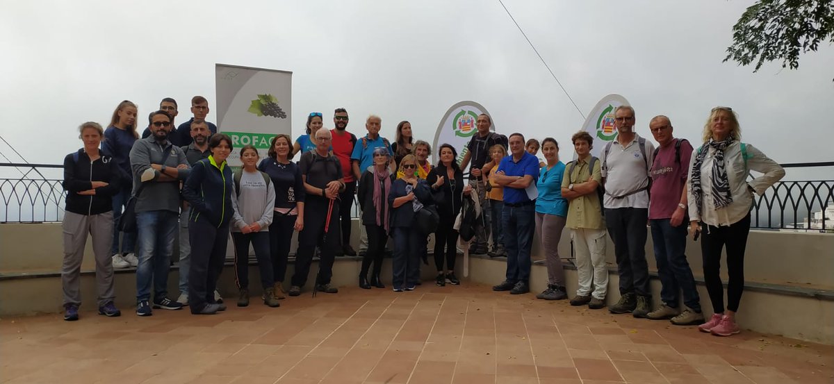 UniSalerno's tweet photo. [#UNISAMBIENTE |Passeggiata alla Valle delle Ferriere]
Con un'escursione alla Riserva Naturale Orientata, nella Valle delle Ferriere, l’Ateneo ha aderito all’iniziativa #ClimbingforClimate, promossa dalla Rete delle Università per lo #Svilupposostenibile e dal #ClubAlpinoItaliano https://t.co/c8kuzOAcps