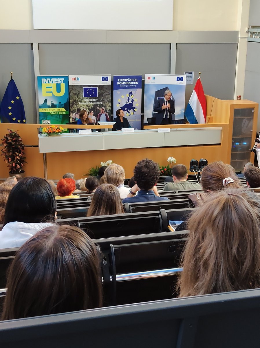 UE_Luxembourg's tweet photo. Yesterday, @Yuriko_Backes and @PaoloGentiloni had an inspiring exchange with students on the current "polycrisis" from a 🇪🇺🇱🇺 perspective, further insights into the EU's investment tools, and future prospects. 
Thank you to everyone who participated💐
#CitizenDialogue #EYY https://t.co/zDW2rqSaFZ