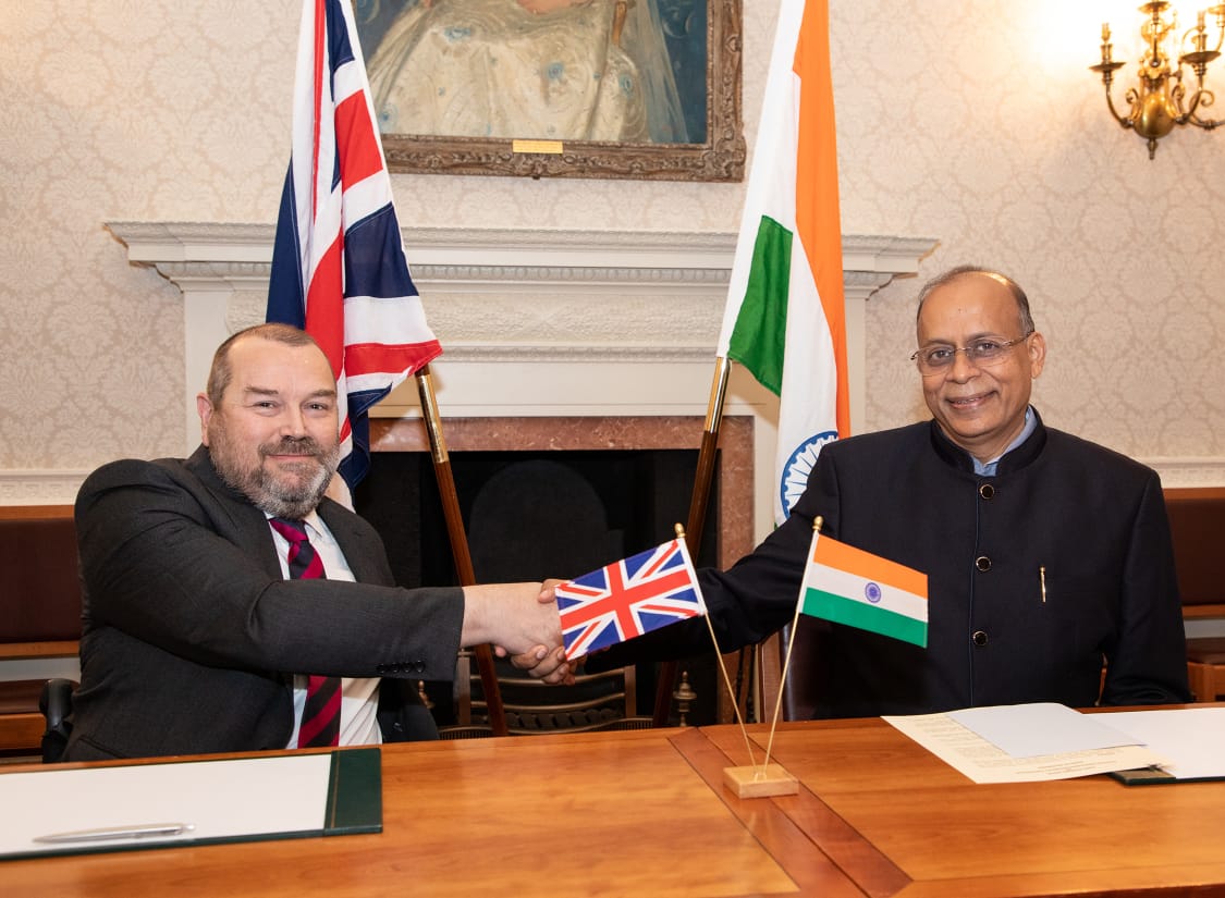 Had excellent meeting of Defence Consultative Group with Mr David Williams Permanent Under Secretary MoD UK in London Progress in several wide ranging areas on defence industry &amp; Mil-to-Mil cooperation
<a href="/Def_PRO_Chennai/">Defence PRO Chennai</a> <a href="/DefPROMumbai/">PRO Defence Mumbai</a> <a href="/DefencePROTvm/">PRO Defence Trivandrum</a> <a href="/DefencePROkochi/">PRO Defence Kochi</a> <a href="/dprohyd/">PRO, Hyderabad, Ministry of Defence</a> <a href="/iitk/">IIT Kanpur</a>