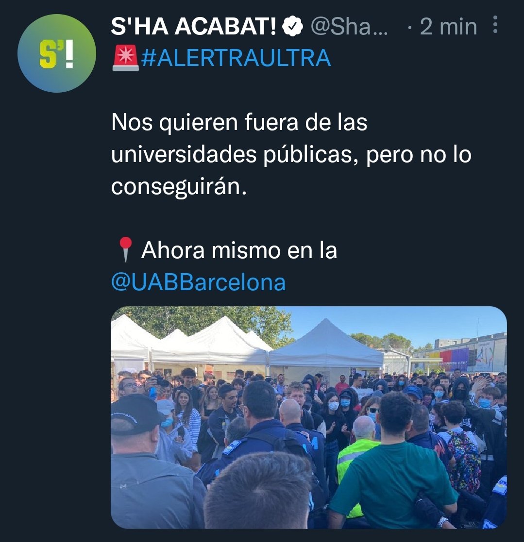 SEPC_UAB's tweet photo. ❌Una vegada més, el grup espanyolista S'ha Acabat torna a ocupar l'espai públic de la universitat difonent el seu discurs neoliberal i reaccionari.

🔥 Ja els hem fet fora moltes vegades, i avui hi tornarem!!

A la UAB, ni feixistes ni amics de feixistes! https://t.co/thmKrN1N2Q