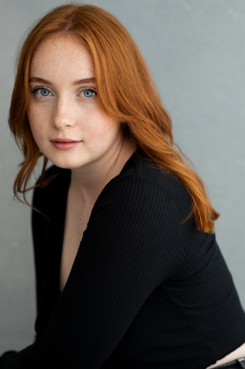 LIPAActors2024's tweet photo. Introducing Libby Dove✨ 
Spotlight: https://t.co/DbWkJtYVzd
#seekingrepresentstion #ukactor #2023graduate https://t.co/Uj6S6FnjoA