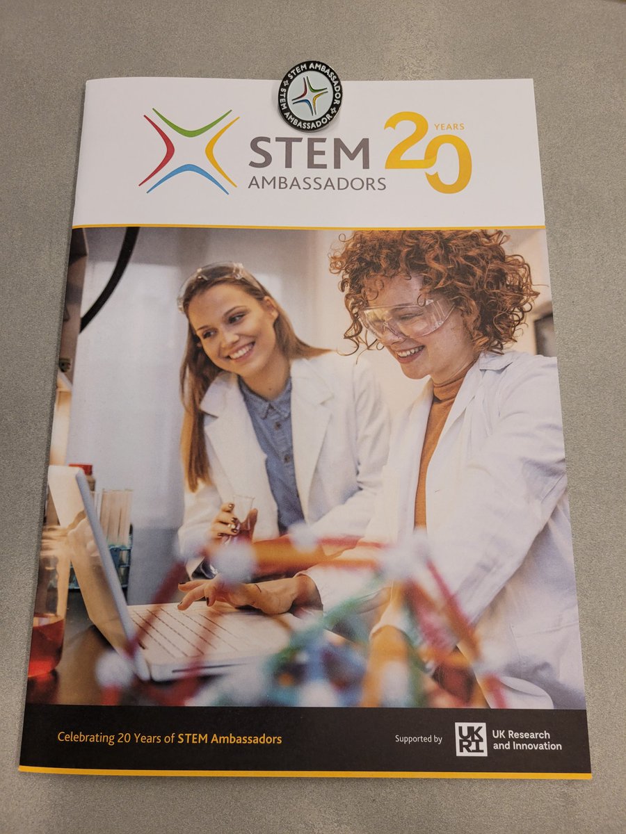 STEMLearning_AS's tweet photo. Great to hear @portsmouthtoday drive on Digital Learning Strategy local authority wide including linking to @BohuntNCCEHub #Primary and #Secondary support to #teachers and access to #physicalcomputingkits to inspire pupils with #Digital and #technology resources. INSPIRING Gemma https://t.co/rxLZEDUMSE