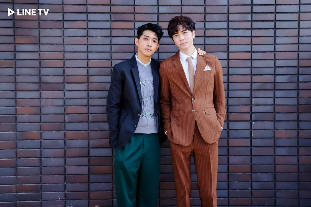 _HIStoryTH's tweet photo. ((#HIStory5 Love in the Future)) 
#遇見未來的你 #LoveInTheFuture
ซีซั่น5 นี้มาในธีมแฟนตาซีหวานปนขมเราจะได้ชมเรื่องราวของสองคู่ #ต้าไห่ &amp; #เซินหลิน เป็นนักแสดงซีรีส์ HIStory ทั้งที ต้องไม่ธรรมดาอยู่แล้ว หนุ่ม ๆ ทั้งสี่พกความสูงเฉลี่ยมาด้วยที่180ซม.
#陳璽安 #徐韜 #王肇緯 #張碩航 https://t.co/IPGzFZhKK3