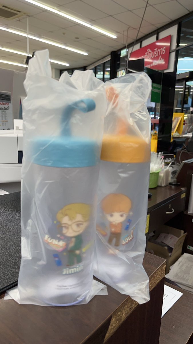iamgoodguyssss's tweet photo. ตอนนี้มีครบทุกคนเลย #ตลาดนัดบังทัน #ตลาดนัดBT21 #เอสสนุกซ่ากับTinyTAN https://t.co/NcK8s0c9SA
