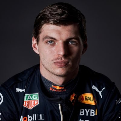 easyJet's tweet photo. Max Verstappen 🤝 France

Extremely popular. Extremely unpopular. At the same time. https://t.co/gcKV49TLsn