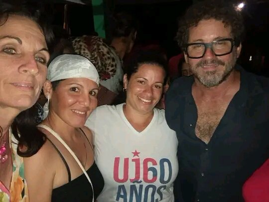 Un canto de amor y paz trajo el cantante Raúl Paz al pueblo pinreño, donde los niños y jóvenes disfrutaron de su música.
#JuntosPodemos
#UjcPinar
#CubaEsAmor