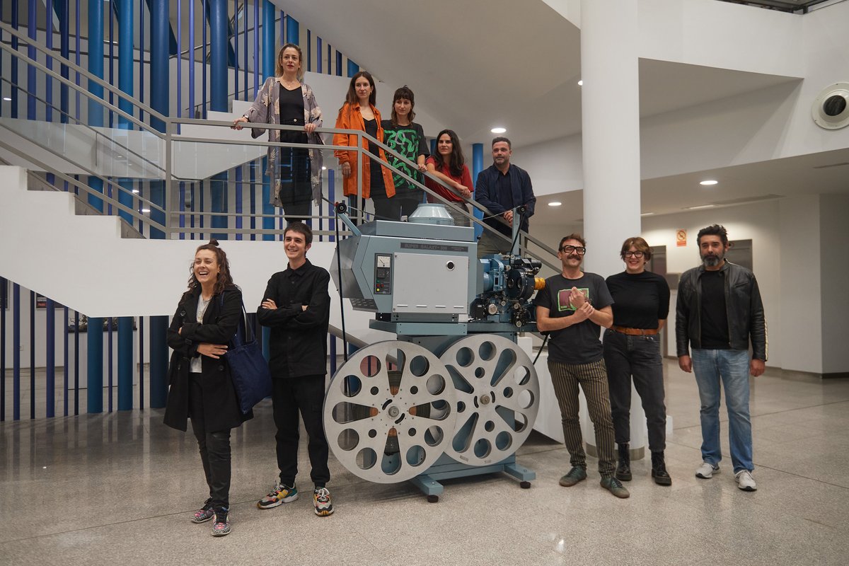 noticiasgob_na's tweet photo. .@cultura_na k Nafarroa Shortzinema katalogoan hautatutako sei laburmetraiak aurkeztu ditu

➡ Proiektuez arduratzen diren zinemagileek beren lanen berri eman dute #Nafarroa -ko Filmotekan

🔗Info: https://t.co/EZ9htDEAHn https://t.co/aM2cXXaLCx