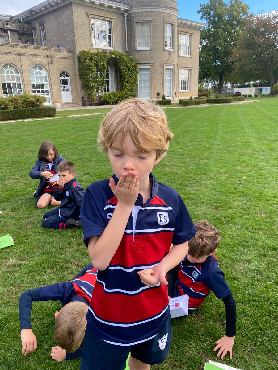 FinboroughSch's tweet photo. Prep 3 have had a fantastic science lesson this morning where they were testing the effects exercise has on your breathing. They counted their number of breaths after running and recorded their results with their partner! #teamwork #prepscience #keepactive https://t.co/GMEzfJqWfB