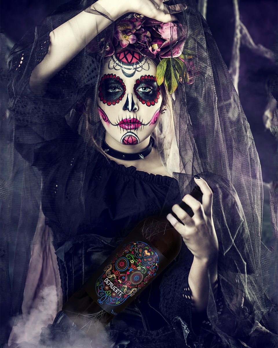 There is more time than life, Feliz día de los muertos, Happy day of the dead 🧡
.
.
#Demuerte #yecla #monastrell #winelover #winetasting #wineinstagram #wineoclock #vinotinto #vinosespañoles #skull #coolwine #packagingdesign #catrina #dayofthedead #DiaDeLosMuertos