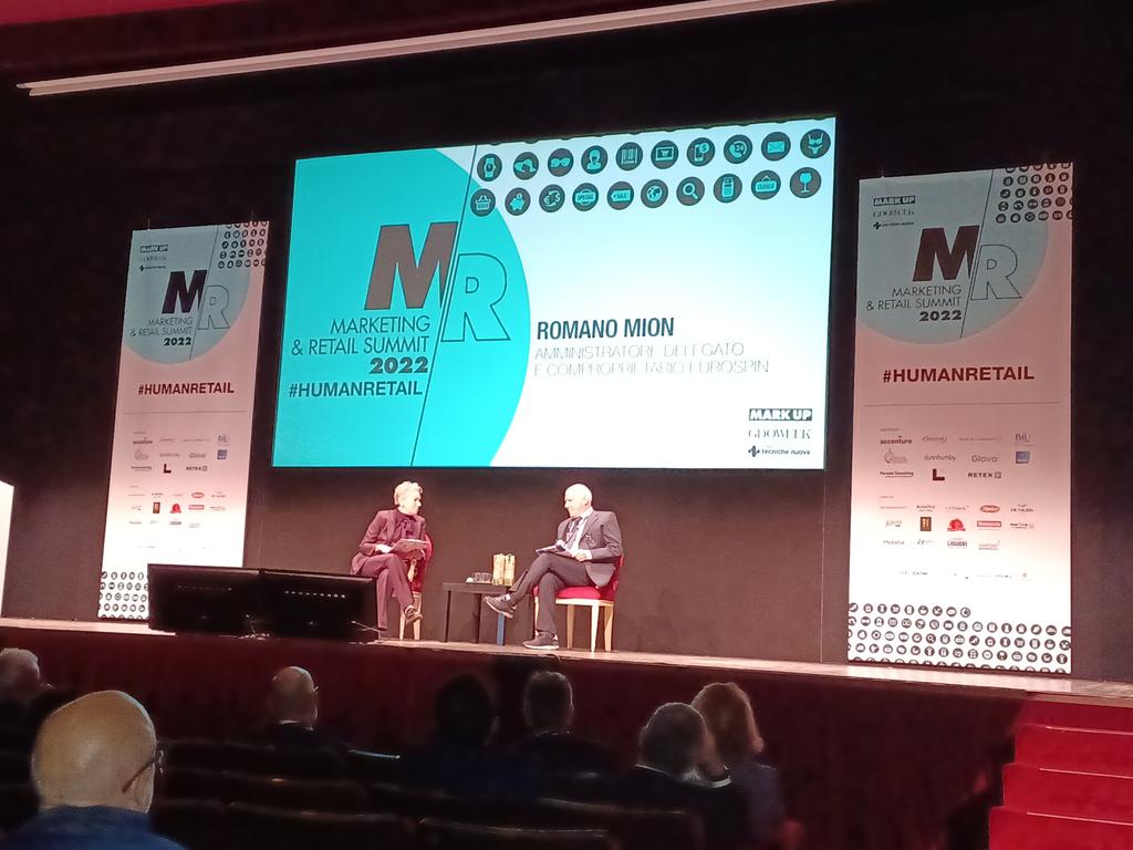 #Retail2022 #humanretail Romano Mion, Eurospin. Segreto del successo?"Costante ricerca e conoscenza del mercato, gestire bene costi e investimenti. Partire da alcuni fondamentali: buone location, assortimento compatto (2000 referenze), referenze di qualità, prodotte da noi".