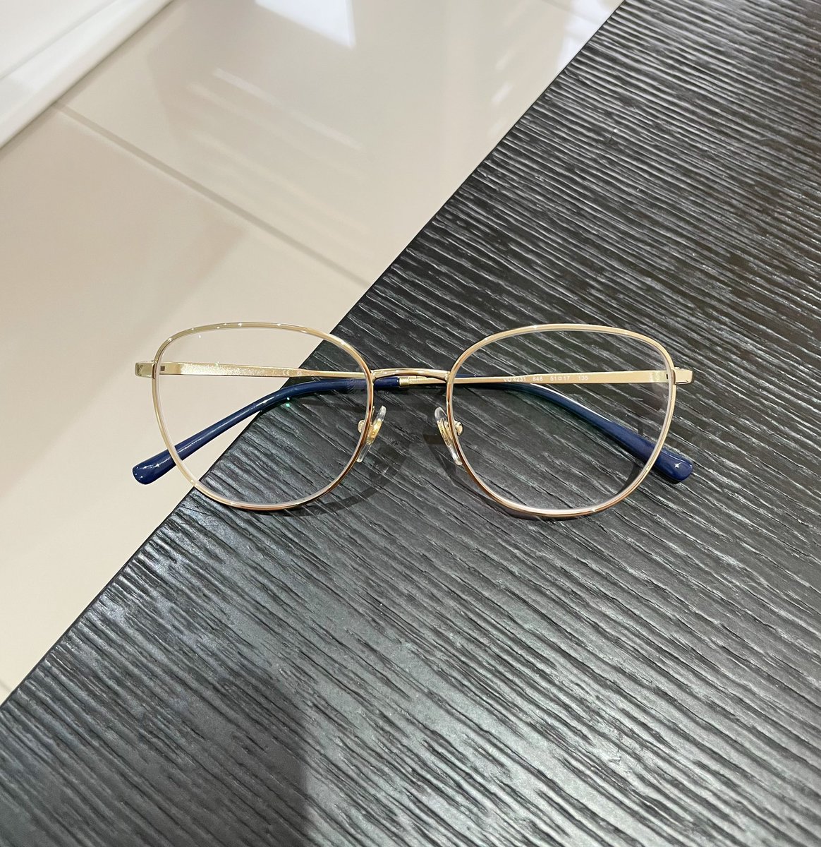 theeyebooth's tweet photo. See life through our lenses! 🦋 

Call us to schedule your appointment! 087 164 6569 

#optometist #optometry #spectacles #frames #glasses #sunglasses #vision #optom #goldframe #metal #frame #bedfordview #vouge #vougeeyewear #eyegram #theeyebooth #theeyeboothoptometrist #eyes https://t.co/3zZIP2dp9a