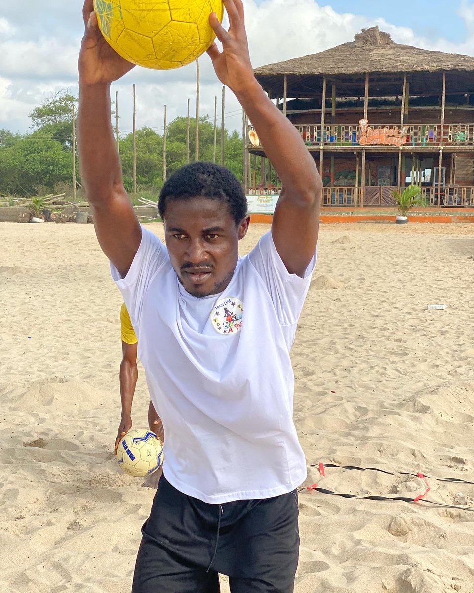 trainlikeaprog1's tweet photo. DAY 2 PRE SEASON
TIME : 7-8:30 AM EACH DAY
Date : 4th October- 18 October
📲 0230783923
@TottiLaryea
@trainlikeaprog1
#quickstamina
#trainlikeaprogh #laryeatotti #bbcsport #personaltraineringhana #onlinetrainingcoach #coaching #scouting #soccerlife #adidas #quickfit https://t.co/pTLv3di1vH