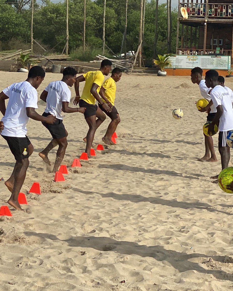 trainlikeaprog1's tweet photo. DAY 2 PRE SEASON
TIME : 7-8:30 AM EACH DAY
Date : 4th October- 18 October
📲 0230783923
@TottiLaryea
@trainlikeaprog1
#quickstamina
#trainlikeaprogh #laryeatotti #bbcsport #personaltraineringhana #onlinetrainingcoach #coaching #scouting #soccerlife #adidas #quickfit https://t.co/pTLv3di1vH